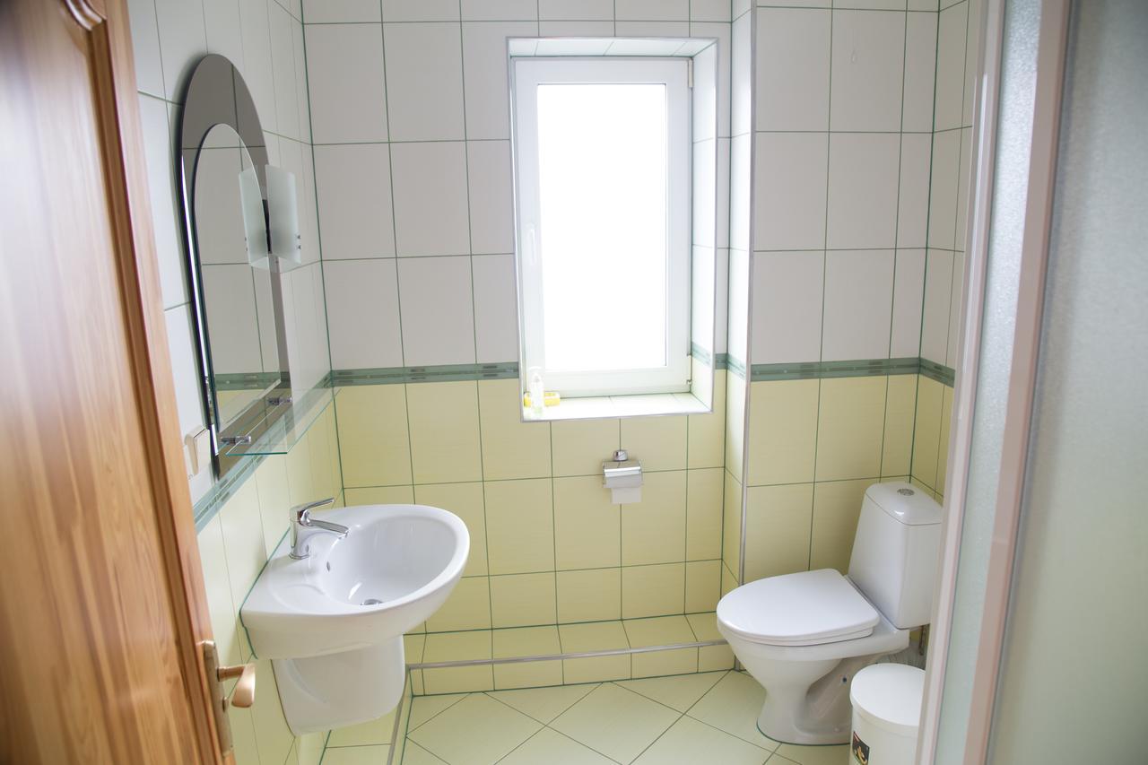 Hotel Happy Jaremče Esterno foto
