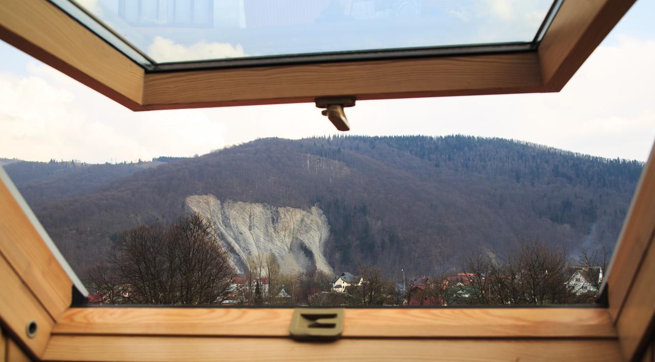 Hotel Happy Jaremče Esterno foto